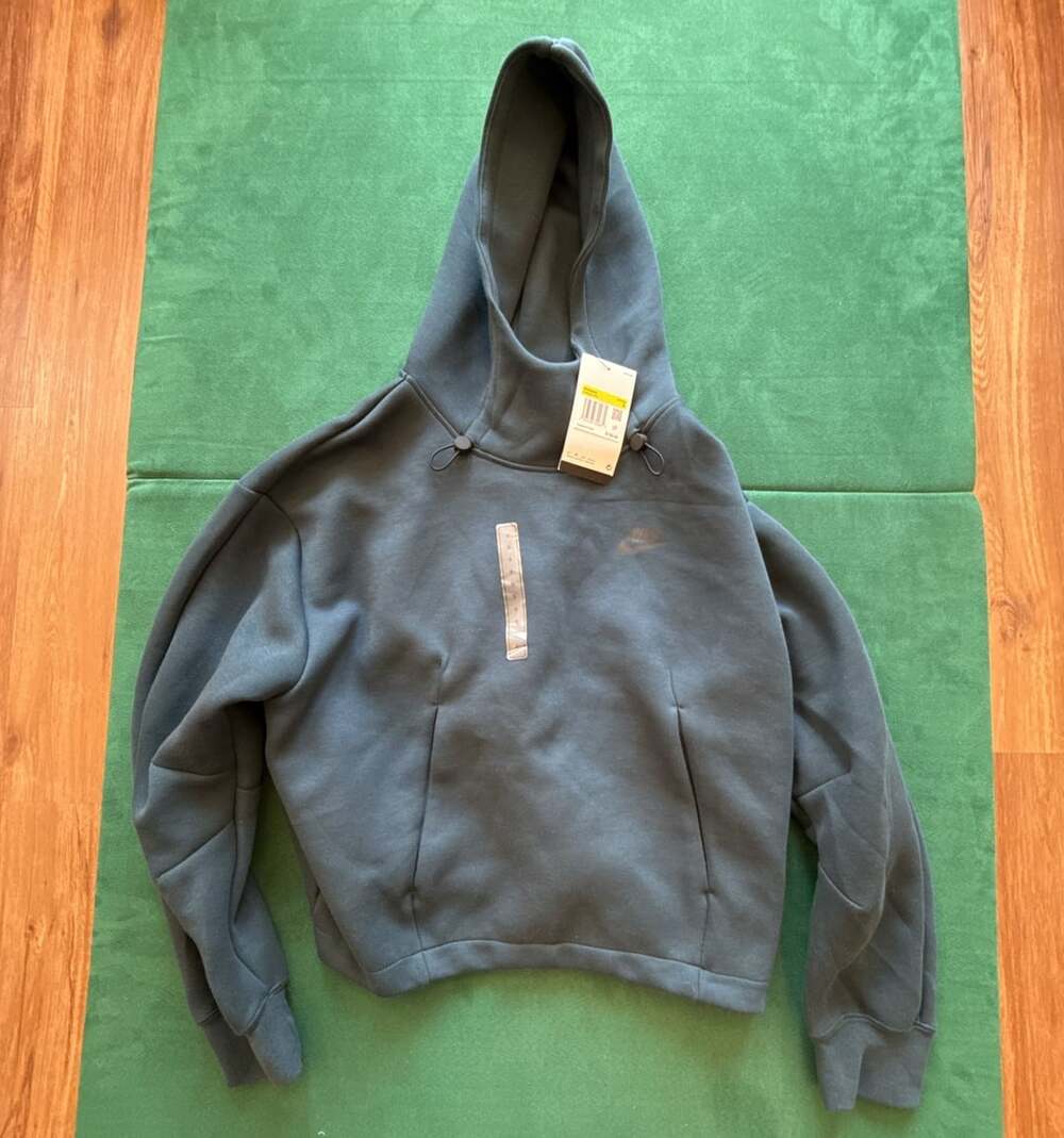 Nike Women's Sportswear Tech Fleece Oversized Hoodie FV6322-478 Size Small